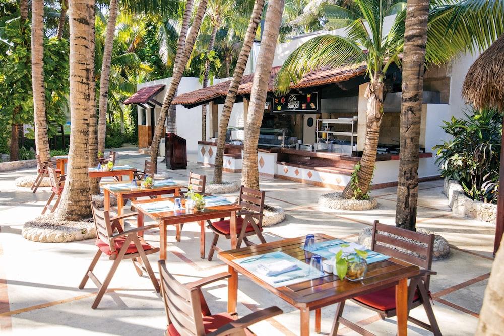 El Dorado Seaside Palms, Catamaran, Cenote & More Inclusive (Adults Only) Xpu Ha Exterior photo